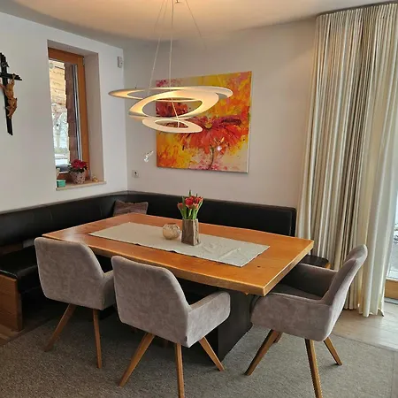 Gartentraum Mit Eigenem Badeplatz Am Irrsee Ferienhaus Tiefgraben