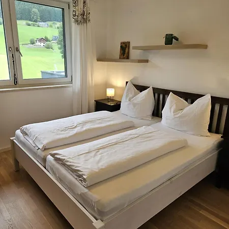 Gartentraum Mit Eigenem Badeplatz Am Irrsee Ferienhaus *